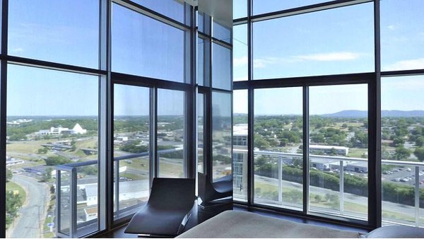 工程門窗中后裝法是什么意思？承接工程門窗項目有必要搞懂的后裝法。