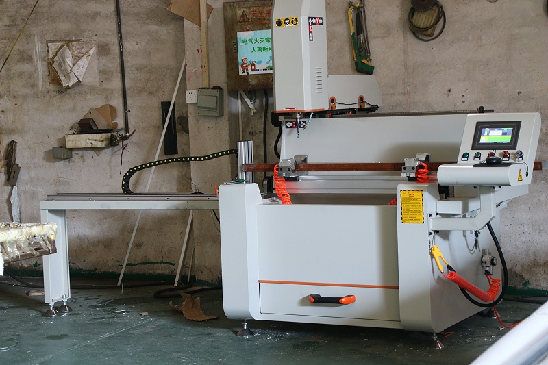 真正懂門窗的人，家里都在用這種鋁合金門窗！