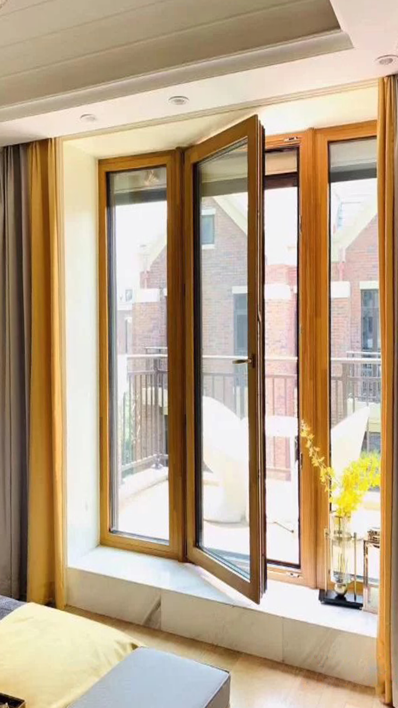 別再嫌這款鋁木復(fù)合門窗貴啦，用起來它真的物超所值！