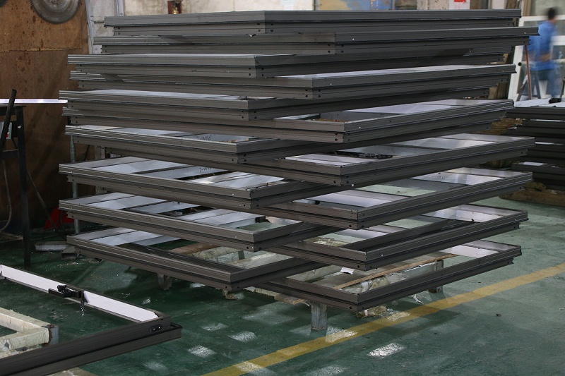 來看看樓上樓高端門窗的行業(yè)標(biāo)準(zhǔn)，別再使用“差不多”的鋁合金門窗啦！