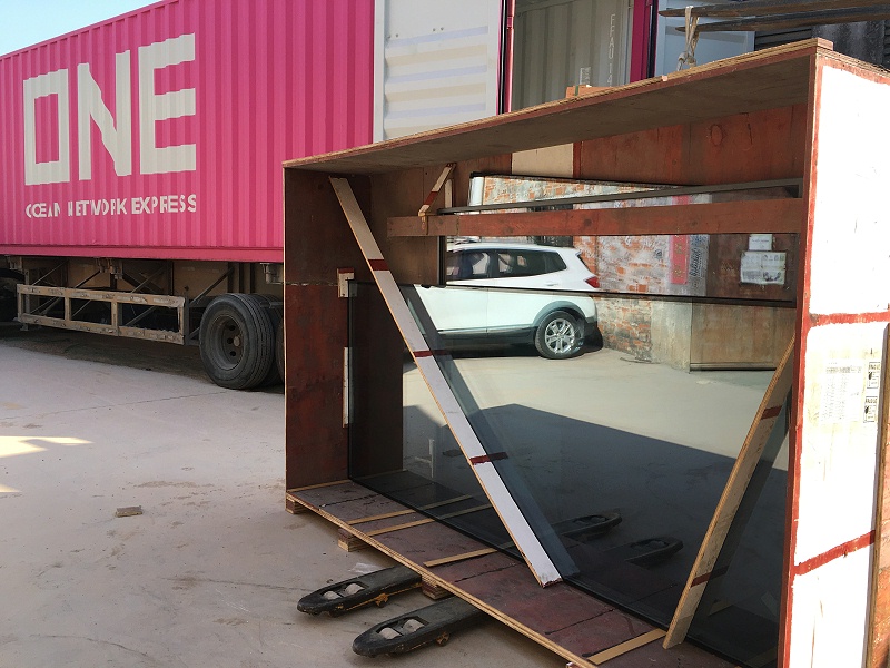 私家別墅豪宅定制的高端鋁合金門窗即將被送出國！