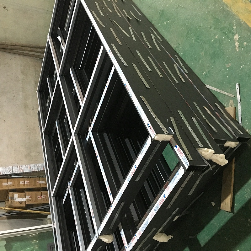 有了樓上樓這款高端鋁合金門窗，每晚都是平安夜！